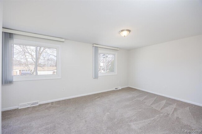 Building Photo - 1717 Nakota Rd