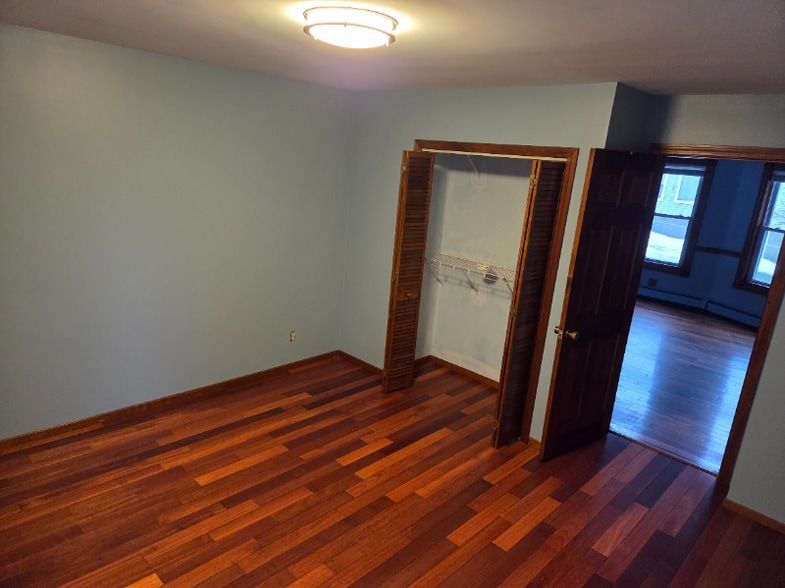 Building Photo - 163 Prospect St