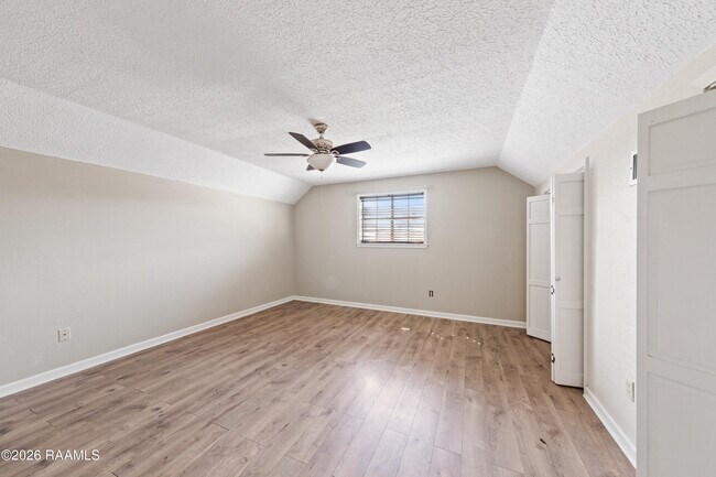 Building Photo - 101 Wisteria Dr