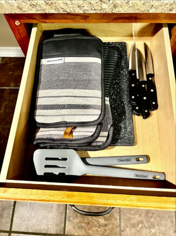 Kitchen - 4311 Frontenac Dr