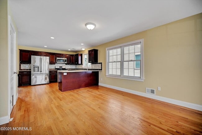 Building Photo - 15 Griggs Ave