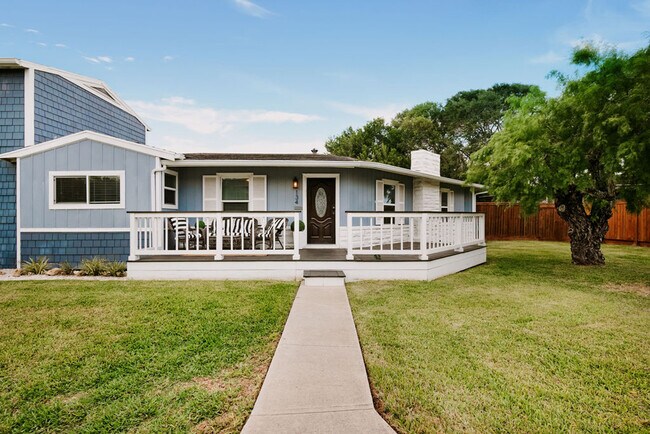 Building Photo - 134 Sinclair St