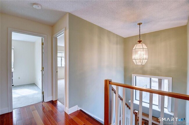 Building Photo - 334 Conestoga Way