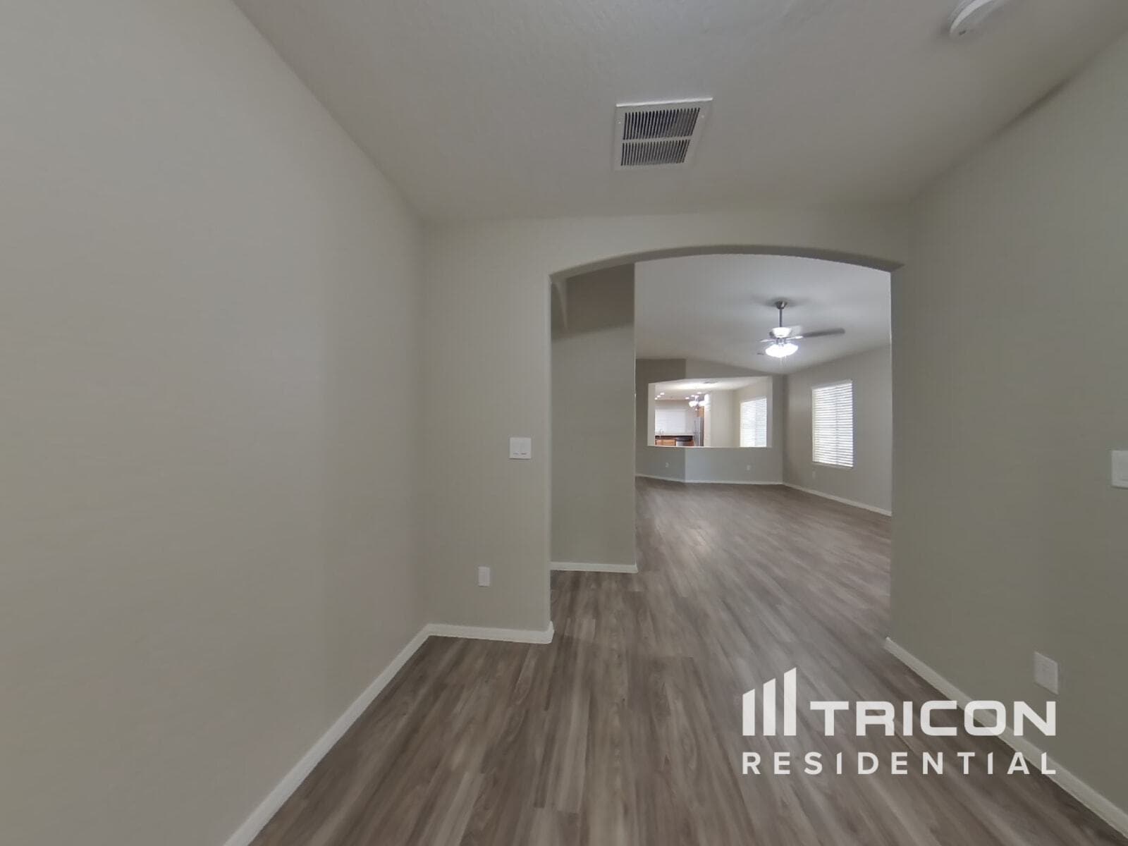 Building Photo - 44181 W Lindgren Dr