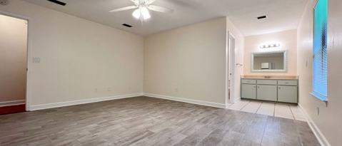 Building Photo - 358 Evergreen Pl