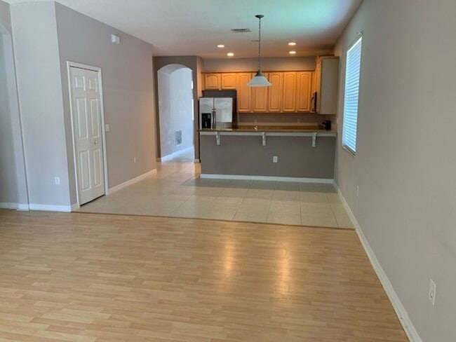 Building Photo - Beautiful 4/2 home in Lovely Venetian Bay Gated Community