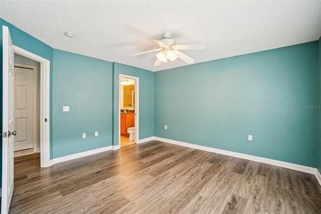 Building Photo - 502 S Albany Ave