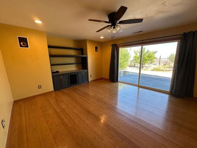 Building Photo - 2860 Brittania Ct