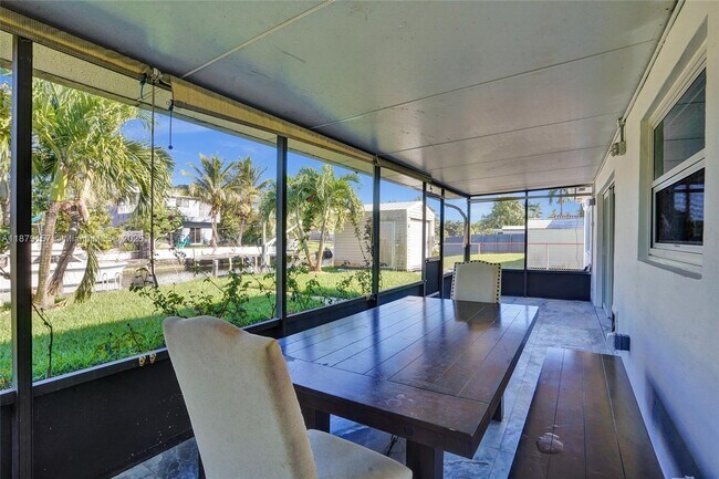 Building Photo - 4530 SW 34th Dr