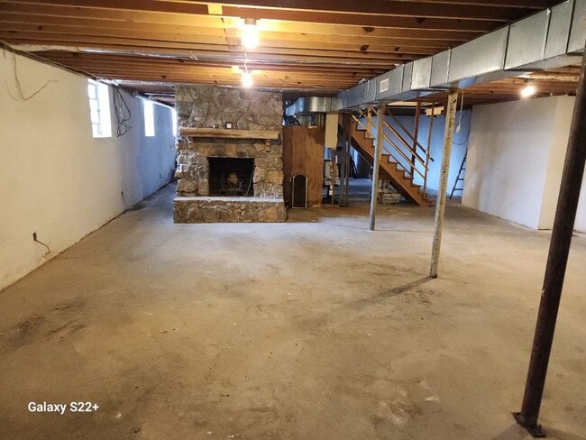 Building Photo - 971 Manningham Rd