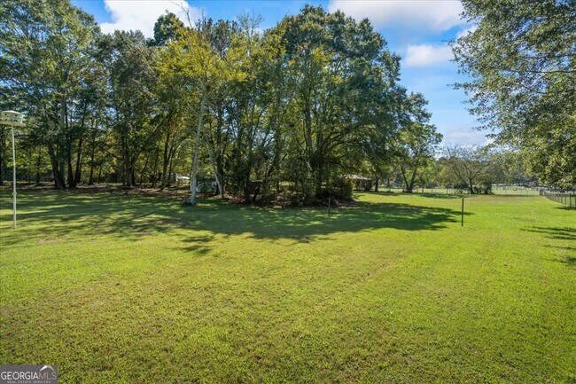 Building Photo - 3929 Lenora Church Rd