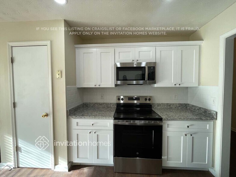 Building Photo - 1530 Devonshire Way