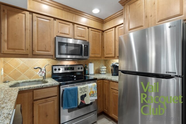 Building Photo - 4610 Vail Racquet Club Dr