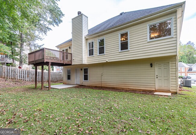 Building Photo - 705 Oxford Crest Ct NW