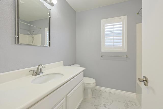 Building Photo - 2387 Peacock Valley Rd