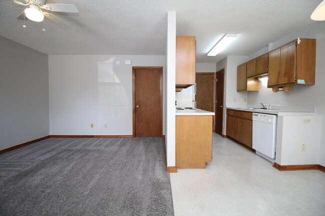 Building Photo - Prime Northeast Pensacola Location – 1BD/1...