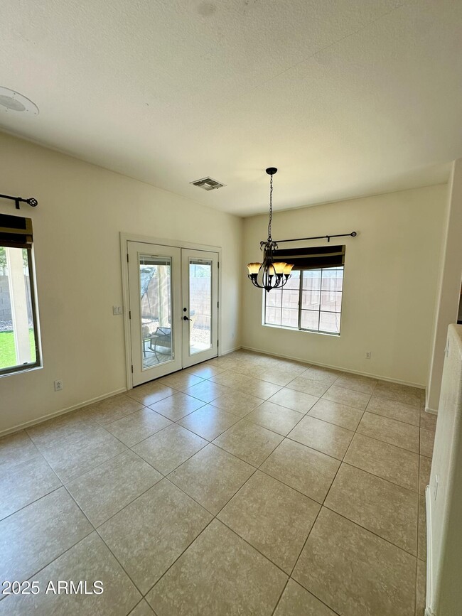 Building Photo - 6425 S Kimberlee Way