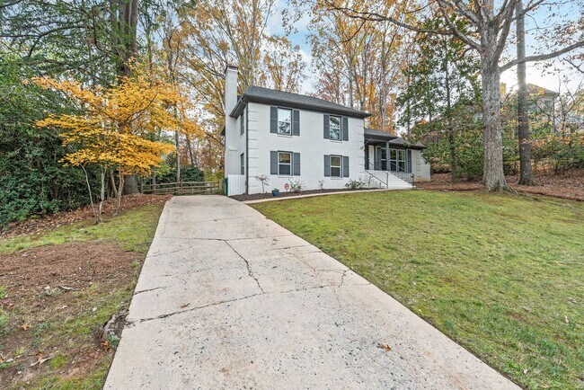 Building Photo - 3800 Terrebonne Ct