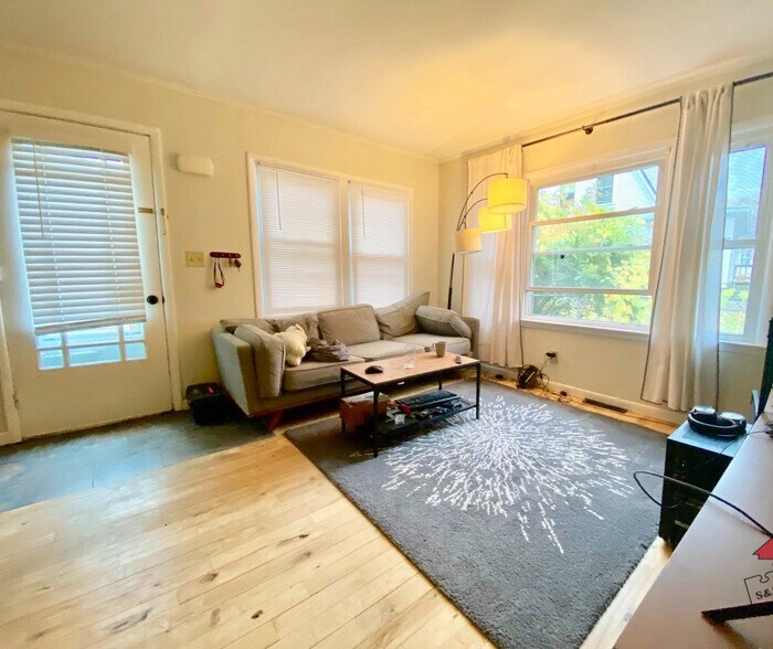 Beautiful Hardwood Floors! - 47 Mansion St