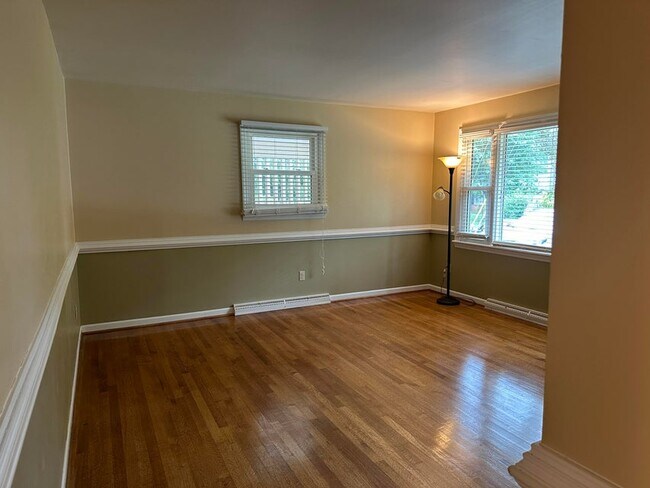 Living Room - 6726 Jasmine Cir
