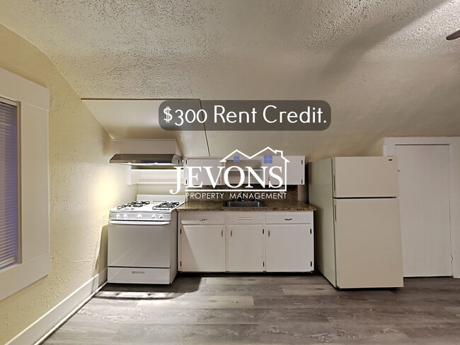 Building Photo - $300 Rent Credit - Make yourself at home i...
