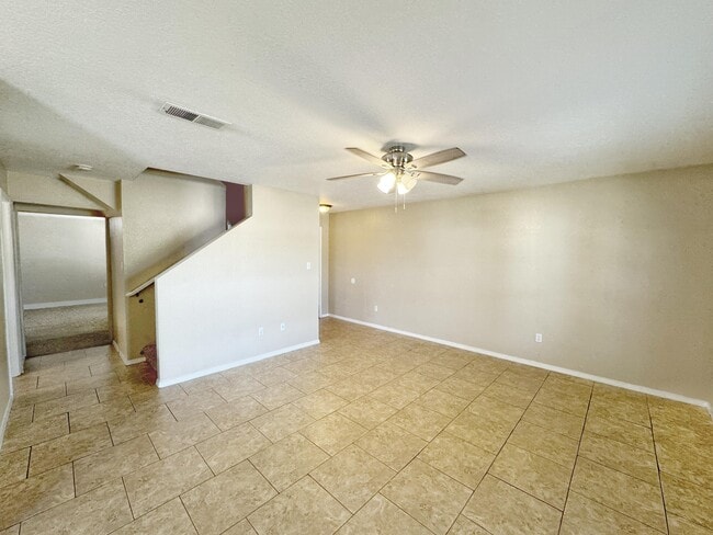 Building Photo - 9307 Vista Clara Loop NW