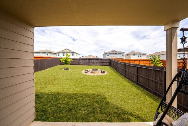 Building Photo - Located in the vibrant Valley Ranch commun...
