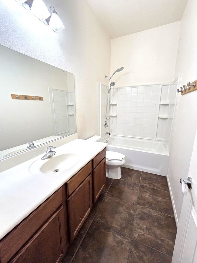 Building Photo - 3 Bedroom Single Story in Providence Gated Community
