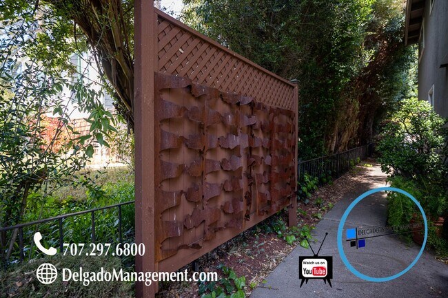 Building Photo - Benicia! Large 2/1 available soon!