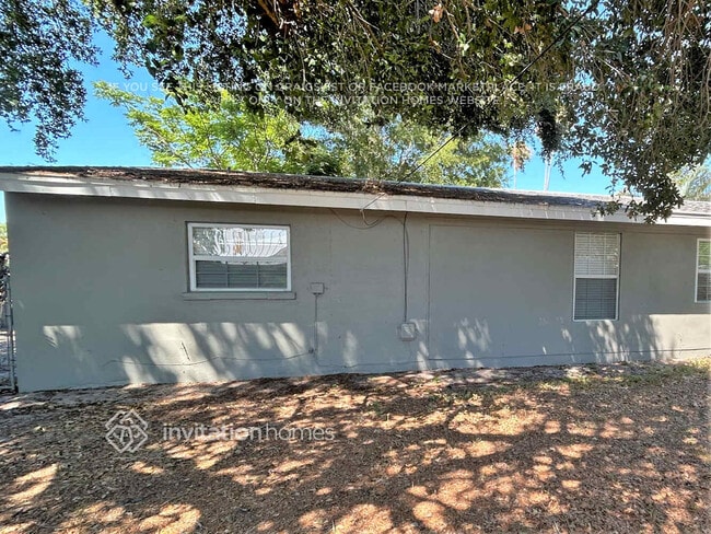 Building Photo - 5730 Volsella Pl