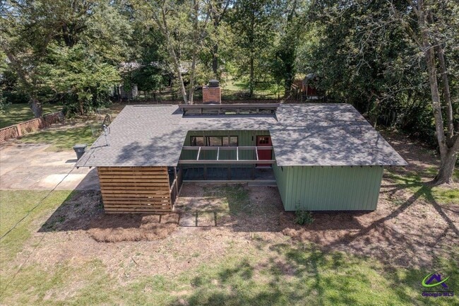 Building Photo - 410 Hardeman Ave