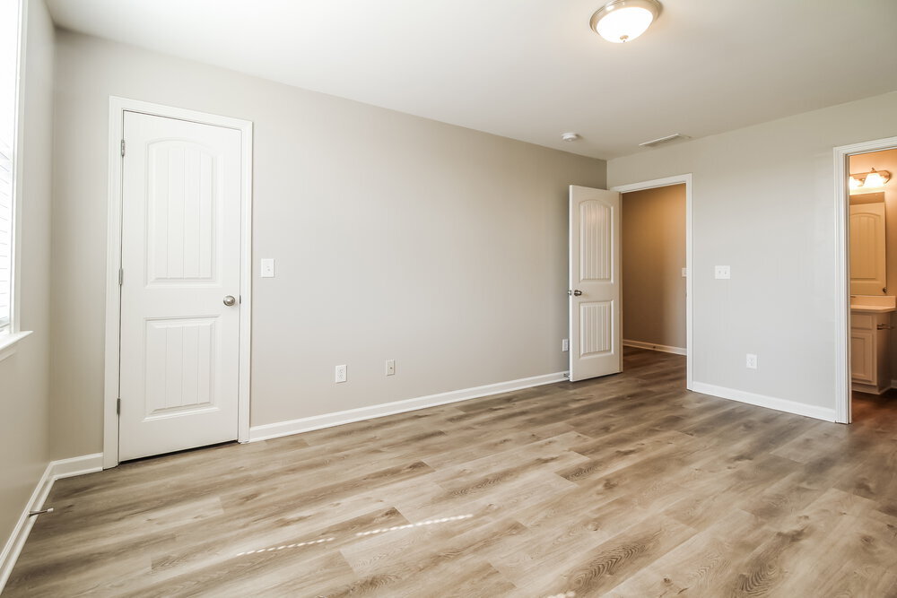 Building Photo - 20 Thomas Ct