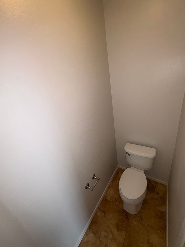 Building Photo - READY TO VIEW NOW-RARE FIND! Fireside at N...