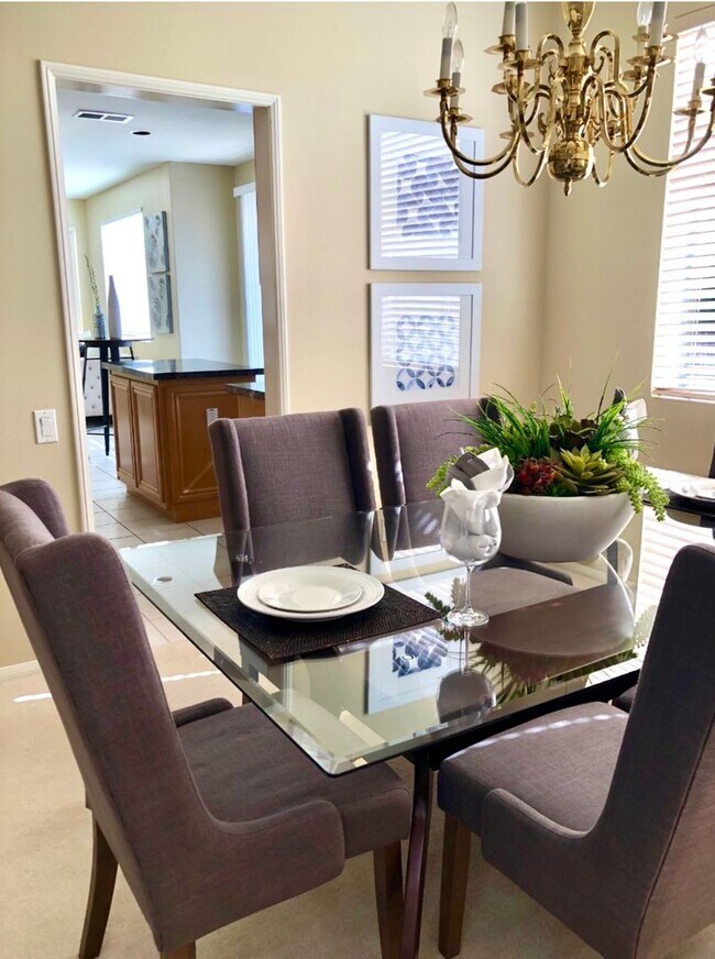 Building Photo - Spacious 4-Bedroom/2.5-Bath Home with Char...