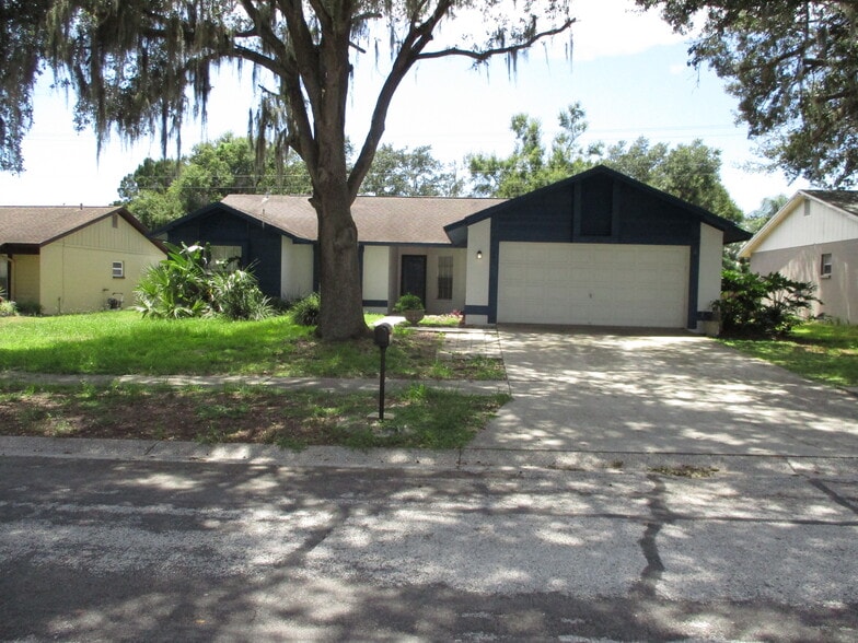 Primary Photo - 3006 Annadale Cir