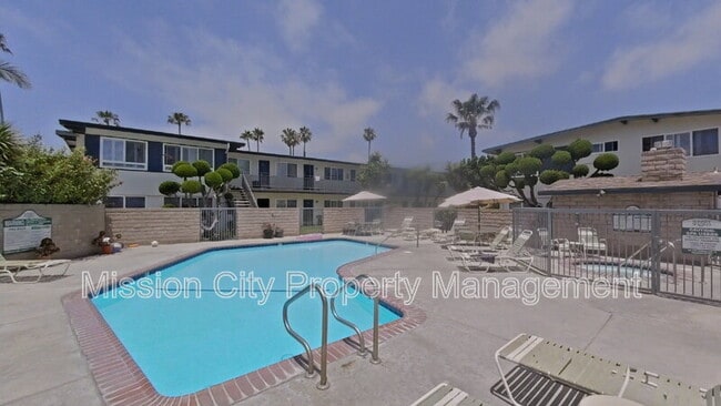 Building Photo - 4902 Sandyland Rd