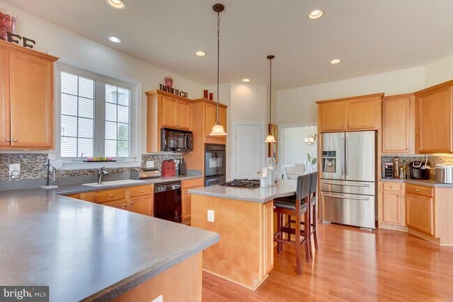 Building Photo - 22371 Dolomite Hills Dr