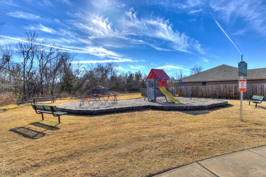 Play Ground close to the house - 1101 Denmark St