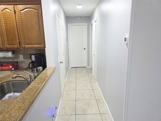 Building Photo - 11688 SW 17th Ct