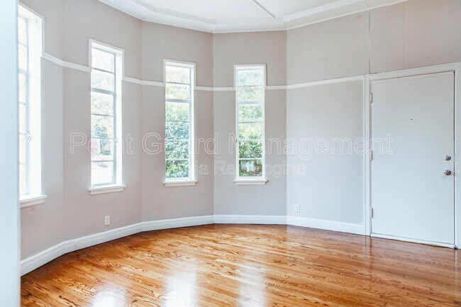 Building Photo - 1001 NW 21st St