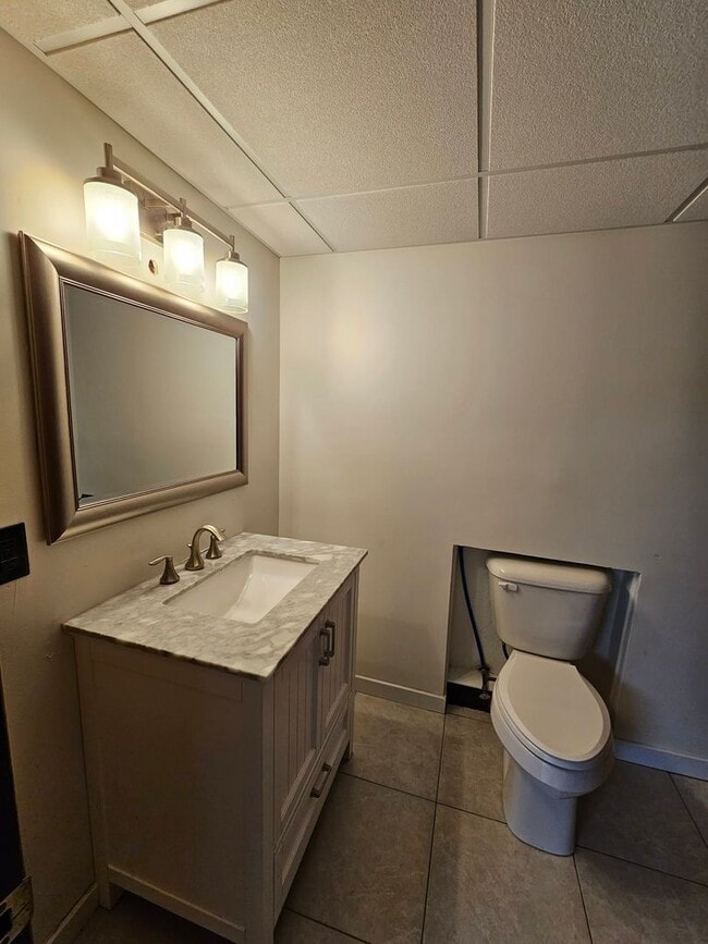 Building Photo - South Shores! 3 Bed, 1.5 bath