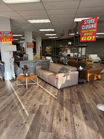 Building Photo - 22750 Hawthorne Blvd