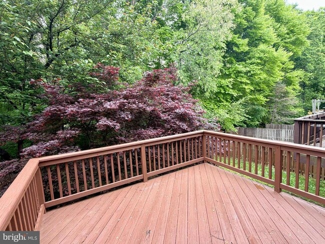 Building Photo - 9619 Glendower Ct