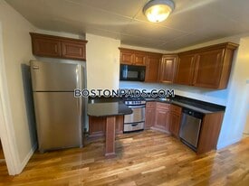 Building Photo - 92 Endicott St