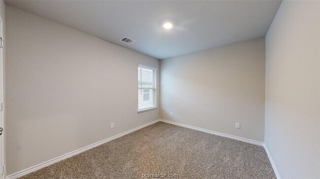 Building Photo - 2148 Chief St