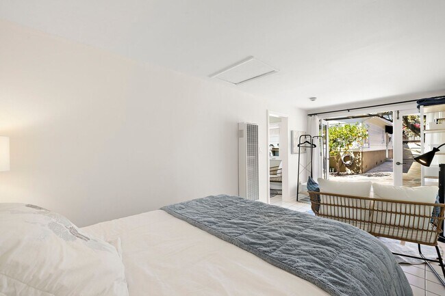 Building Photo - Laguna Village Furnished Rental