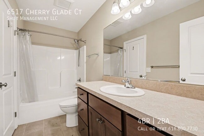 Building Photo - 6517 Cherry Glade Ct SE