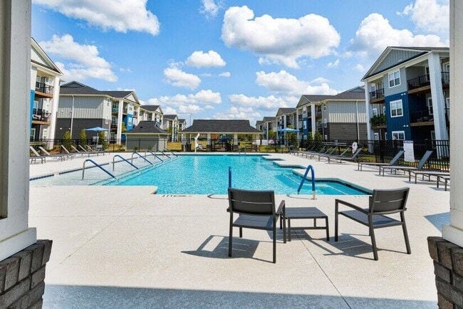 Building Photo - Village at Hunter's Run Apartments