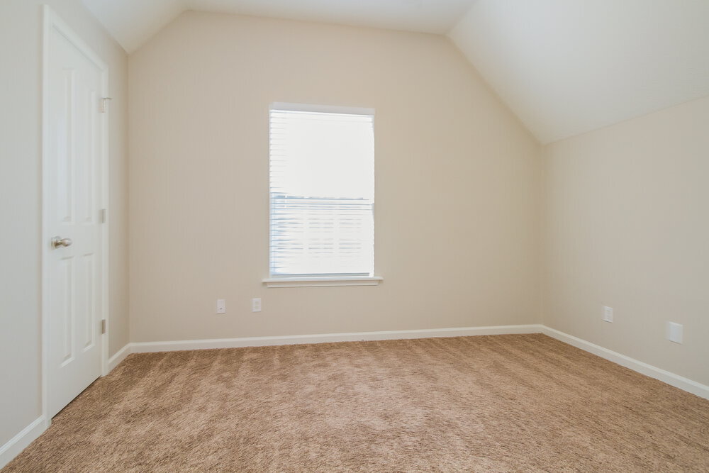 Building Photo - 1031 Tom Hailey Blvd