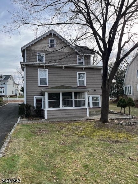 Building Photo - 96 Ridgedale Ave